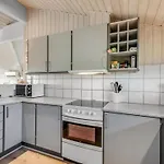 Jaana - 10m From The Sea By Interhome Nyaraló