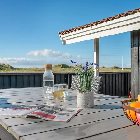 Nyaraló Jaana - 10m From The Sea By Interhome Blåvand