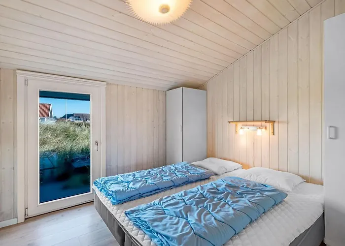 Jaana - 10m From The Sea By Interhome Blavand